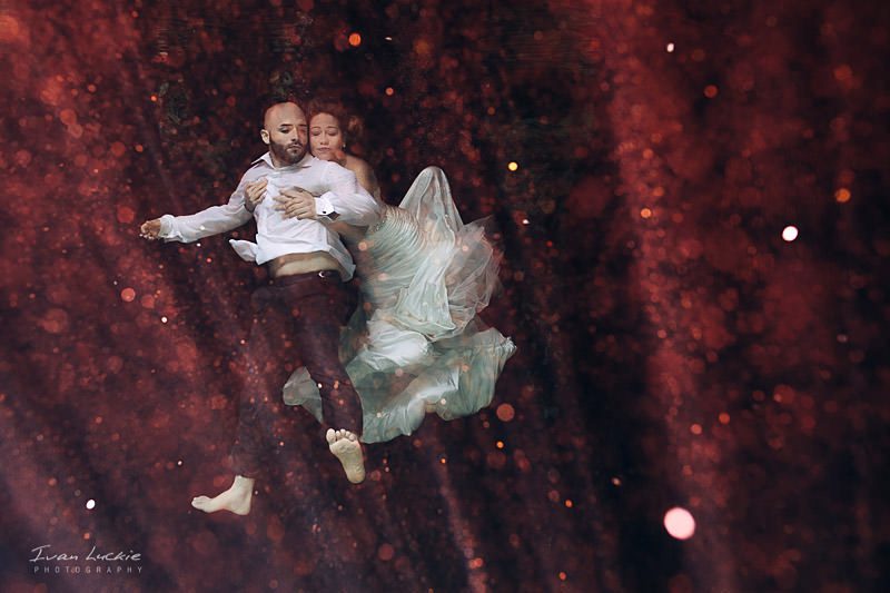 Doreen+Christian-Cenote-underwater-weddi