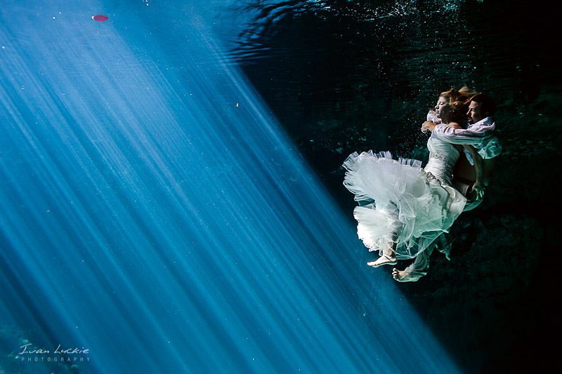 Dear To Do Something Different Underwater Wedding Trash